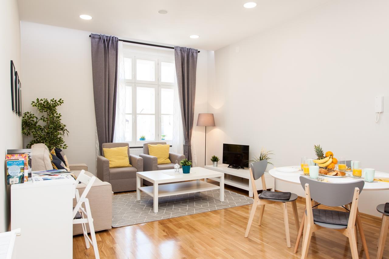 Luxury Main Square Apartments Загреб Екстериор снимка
