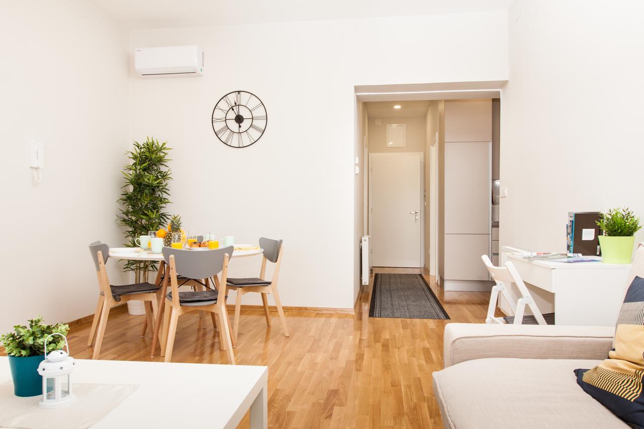Luxury Main Square Apartments Загреб Екстериор снимка