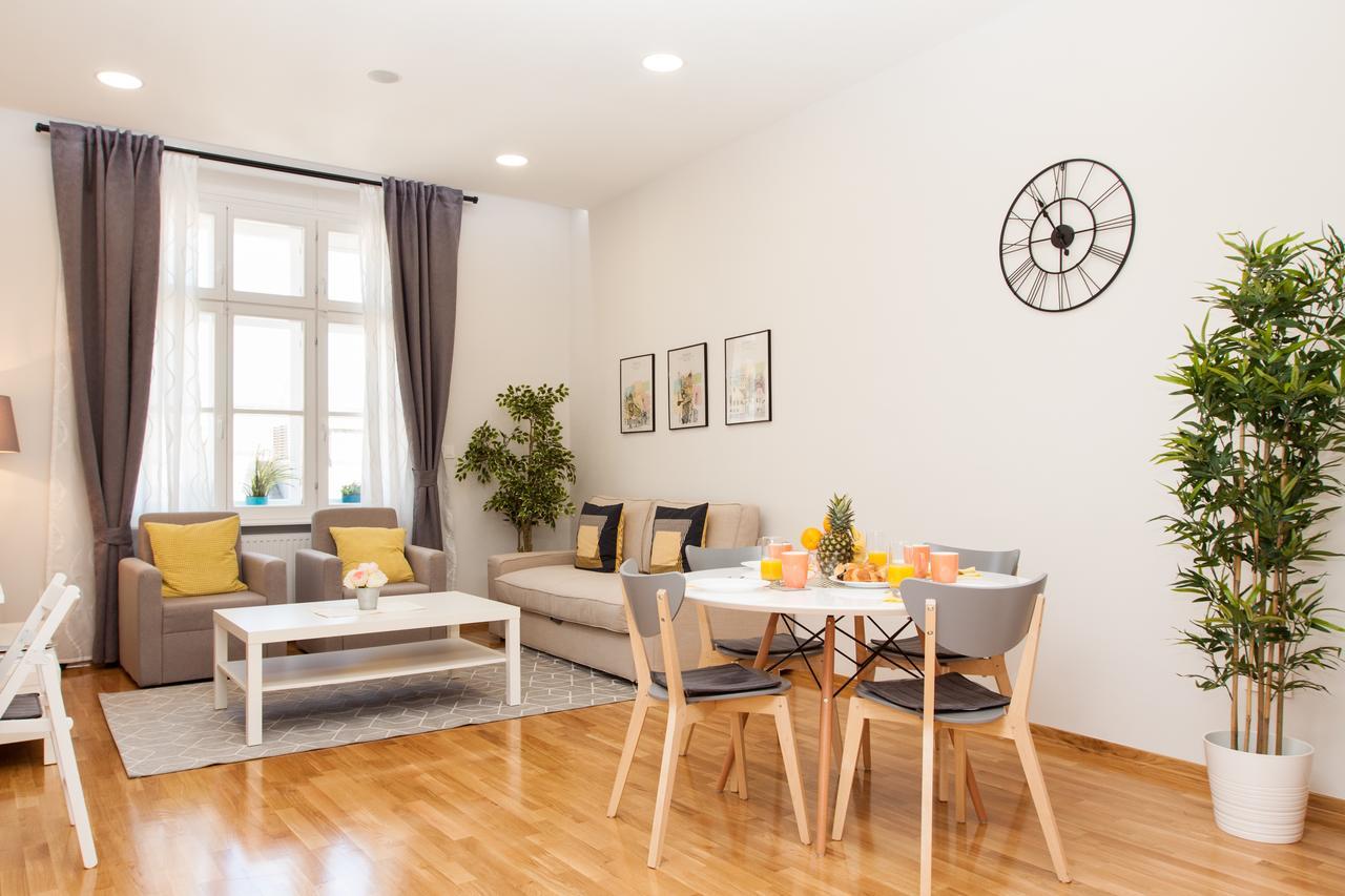 Luxury Main Square Apartments Загреб Екстериор снимка