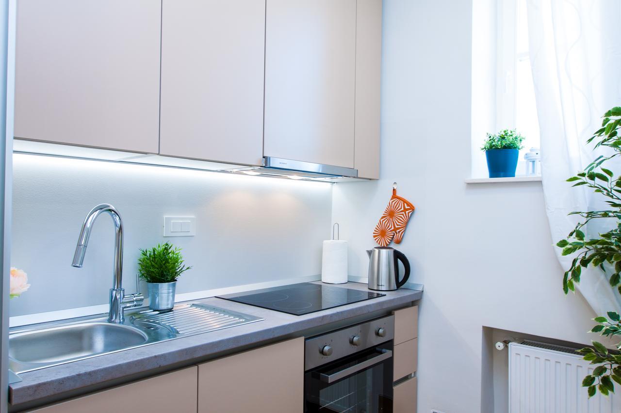 Luxury Main Square Apartments Загреб Екстериор снимка